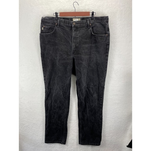 L.L. Bean Mens Double L Classic Fit Jeans 42x32 Black Straight Leg Cotton Denim - Picture 1 of 8